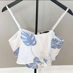 Fancyinn Womens Blouse Crop Top Medium White Green Floral Sleeveless Hawaiian Photo 0