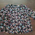 Kensie  long sleeve flowery top size medium women's,  super cute ruffles … Photo 0