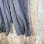 Cato Size 10 Classic Cargo Tabbed Leg Gray Capri Pants with Stretch Wais… Photo 3