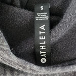  Gray Women's Pullover Size Small Athleta Gray Sweatshirt Photo 4