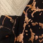 Beyond Yoga  Rose Gold Splatter on Black Full Length Leggings Size XS Photo 3