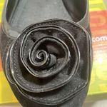 Baretraps  Lynsey 9 1/2 medium women's‎ Black Flats Photo 7