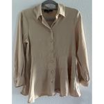 Pomander Place Tuckernuck Ashlen Top Womens Small Tan Preppy Peplum Quiet Luxury Photo 1