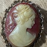 Vintage Gerry's Cameo Brooch Pin Pendant Pony Tail Lady Photo 3