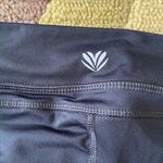 Forever 21 NWOT Activewear Black Crop Athleisure Yoga Leggings Legging Pants M Photo 5