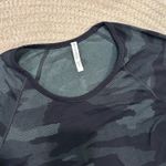 Athleta camo Long sleeve shirt Photo 0