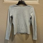 Good American Heather Grey Scoop Long Sleeve T-shirt Photo 6