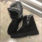 ZARA  Chunky Sole Faux Fur Lining Mountain-Style Ankle Lace-Up Boots Size 39/8 BN Photo 4