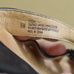 SOFFT WOMEN'S SLIDES SANDALS BLACK LEATHER CUTOUT WEDGE HEEL SLIP ON, 9M Size 9 Photo 5