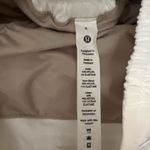 Lululemon  Women's Hotty Hot LR Short 4" *Lined Size 6 White New w/tag Photo 2