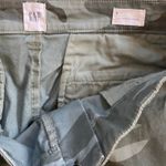 Gap Womens Girlfriend Khaki Camo Print Crop Pants Size 8 Casual Outdoors Photo 6
