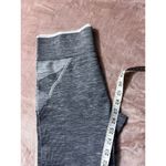 Saucony  women's warp knit athletic workout leggings L‎ Photo 7