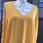 Avenue NWT  size 26/28 yellow blouse with cut out sleeve Photo 5