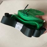 Lululemon Water Bottle Crossbody Bag with Front Pocket 2L - Green Punch Photo 5