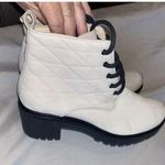 Women's Bootie 6.5 White Faux Leather Quilted Lace Up Block Heel Round Toe Boots Photo 4