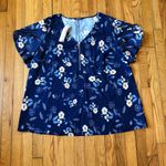 Bloomchic  NWT Women's Blue Floral Short Sleeve Zip Front Blouse Size 18-20 Photo 0