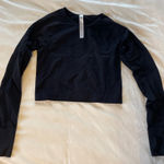 Amazon Black Cropped Long Sleeve Athletic Top Photo 0