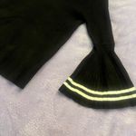 Black and white womens sweater flare sleeves size medium‎ Photo 1