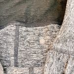 Tangerine  Gray Capri Leggings with Ruched Zipper Sides Size Small Photo 2