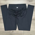 Muscle Nation ‎ High Rise Scrunch Butt Black 7/8 Leggings Size Medium Photo 2
