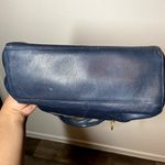 Liz Claiborne Leather Co Shoulder Bag Gold Plated Detail Zip Pockets Navy Blue Photo 6