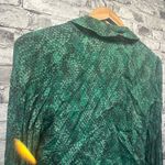 Fame and Partners EUC Green Long Sleeve Blouse w/ Tie Size 4 Photo 8