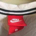 Nike small short sleeve top Photo 3
