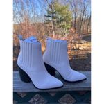 Nasty Gal  Off White Pointed Toe Heeled Boots Sz 4 NWB Photo 1