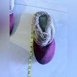Isotoner Womans  Slipon Slide Slippers 8.5/9 Maroon Cuff NWOT Photo 5