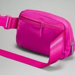 Lululemon NWT  Everywhere Belt Bag Sonic Pink Color Photo 2