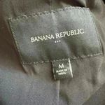 Banana Republic  Vest Gray, Wool, Zip Close Pockets Size M.  D45 Photo 7