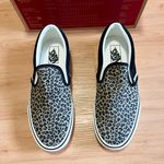 Vans  Classic Slip-On Leopard Shoe Mens 10.0 US Women 8.5 US Photo 2