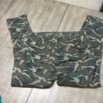 Torrid  Woman's Mid Rise Zip Pockets Strait Hem Jeans Camouflage Size 14 EUC Photo 4
