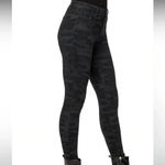 Sanctuary Social Standard by  black camo ankle skinny pants size 4 Photo 6