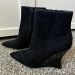 Tory Burch  Black NWOT Women’s Sculpted Suede Ankle Booties‎ Size 8 Photo 0