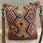 Myra Bag Photo 15