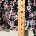 Francesca’s women’s size medium floral elastic waist and arms dressy casual NWT Black Photo 3