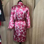 Ambrielle Pink Floral Satin Robe Photo 2