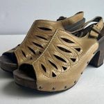 Dansko  Rowena Sand Dollar Tan Leather Slingback Clogs Heel Sz EU 38 US 7.5/8 ♣️ Photo 0