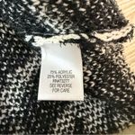 Vylette Oversized Black and White Crew Neck Sweater Size XL Photo 3