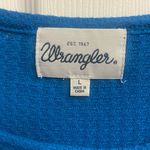 Wrangler  Knit Thermal Top W/ Floral Embroidery & Ruffle Hem Size Large Photo 2