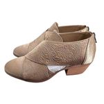 Very Volatile Glossy Gold Women's Shoes Size 6 M Booties Boots NIB Photo 2