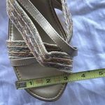 Italian Shoemakers Women’s Size 8 Brown Fabric Wedge Sandals Slip On 3” Heel Photo 7