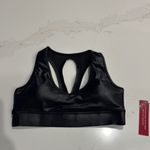 Carbon 38 Action Bra 2.0 in Tamara Shine Photo 4