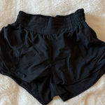 Lululemon Hotty Hot  Shorts 2.5" Photo 2