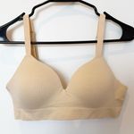 Truekind Womens Daily Comfort Wireless Bra Size Medium Chai Beige EUC Photo 0