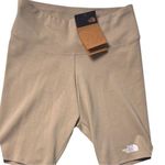 The North Face  Women's Outdoors  Athletic Sporty Gym Wear Bike Shorts NWT Sz M Photo 0