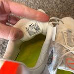 Nike  Crater Impact Women's Sneakers Photo 4