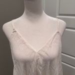 Mimi White Sleeveless V Photo 7