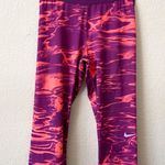 Nike Womans Pro Dri-Fit Capri Leggings Medium Photo 1